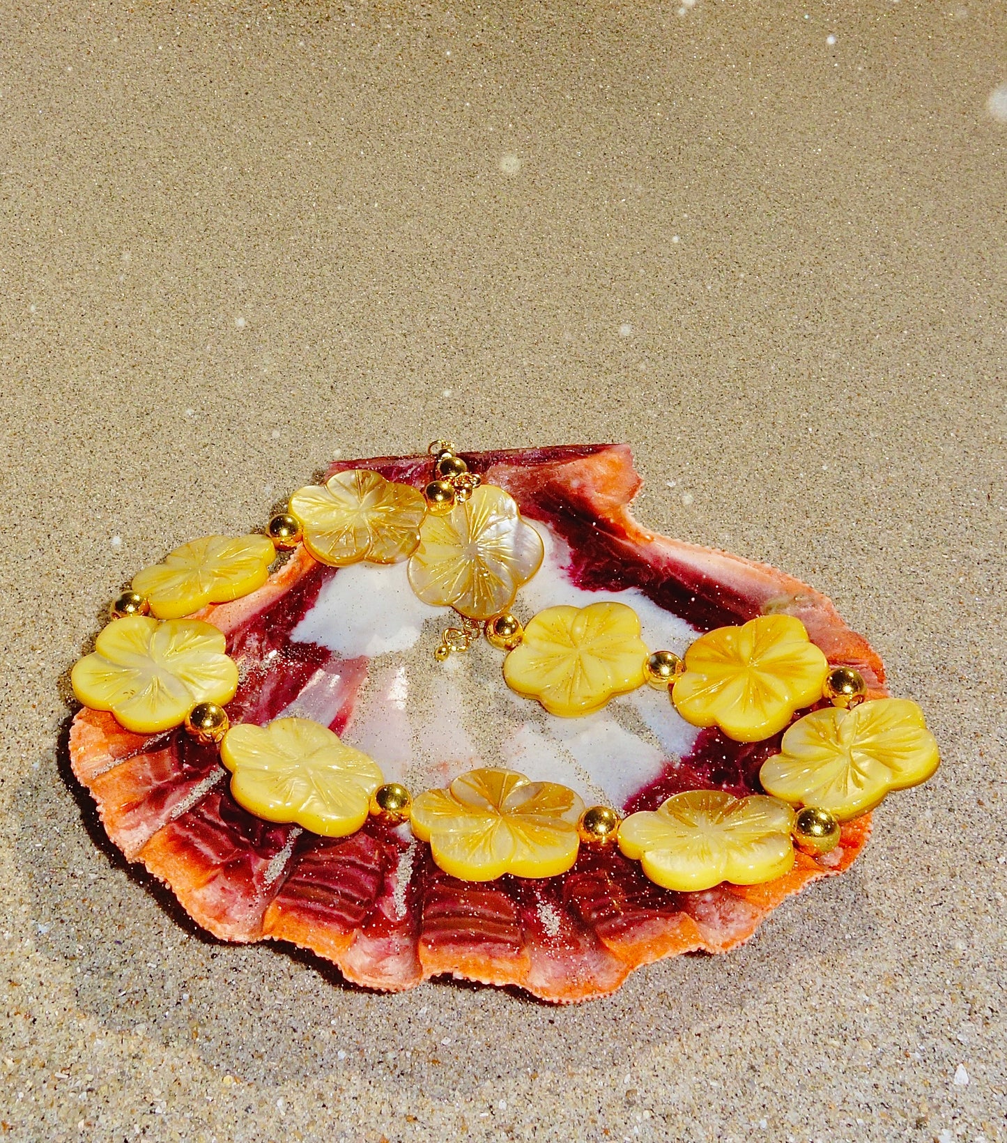 Tropical Bloom Shell Necklace
