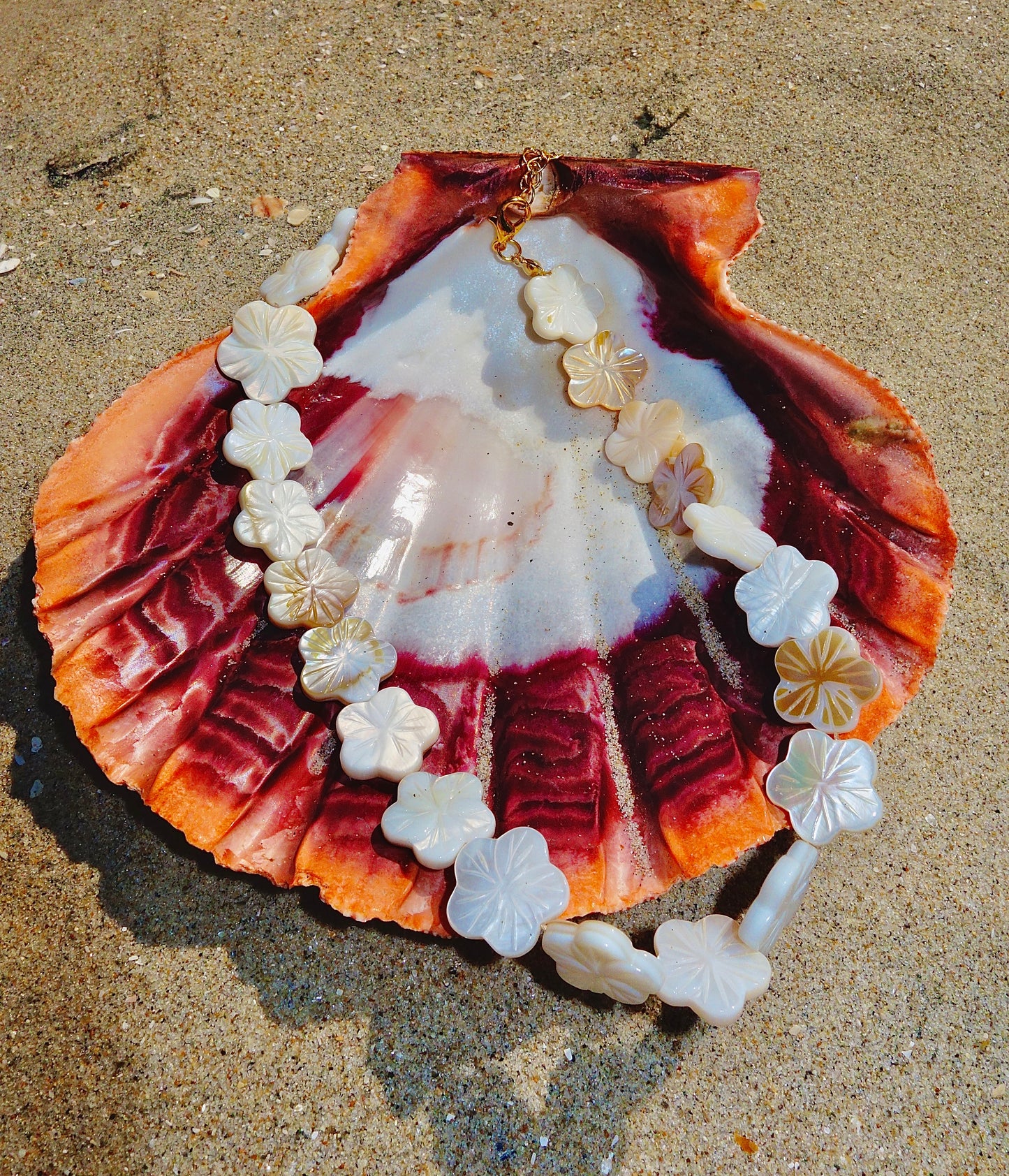 Seashell Bloom Necklace