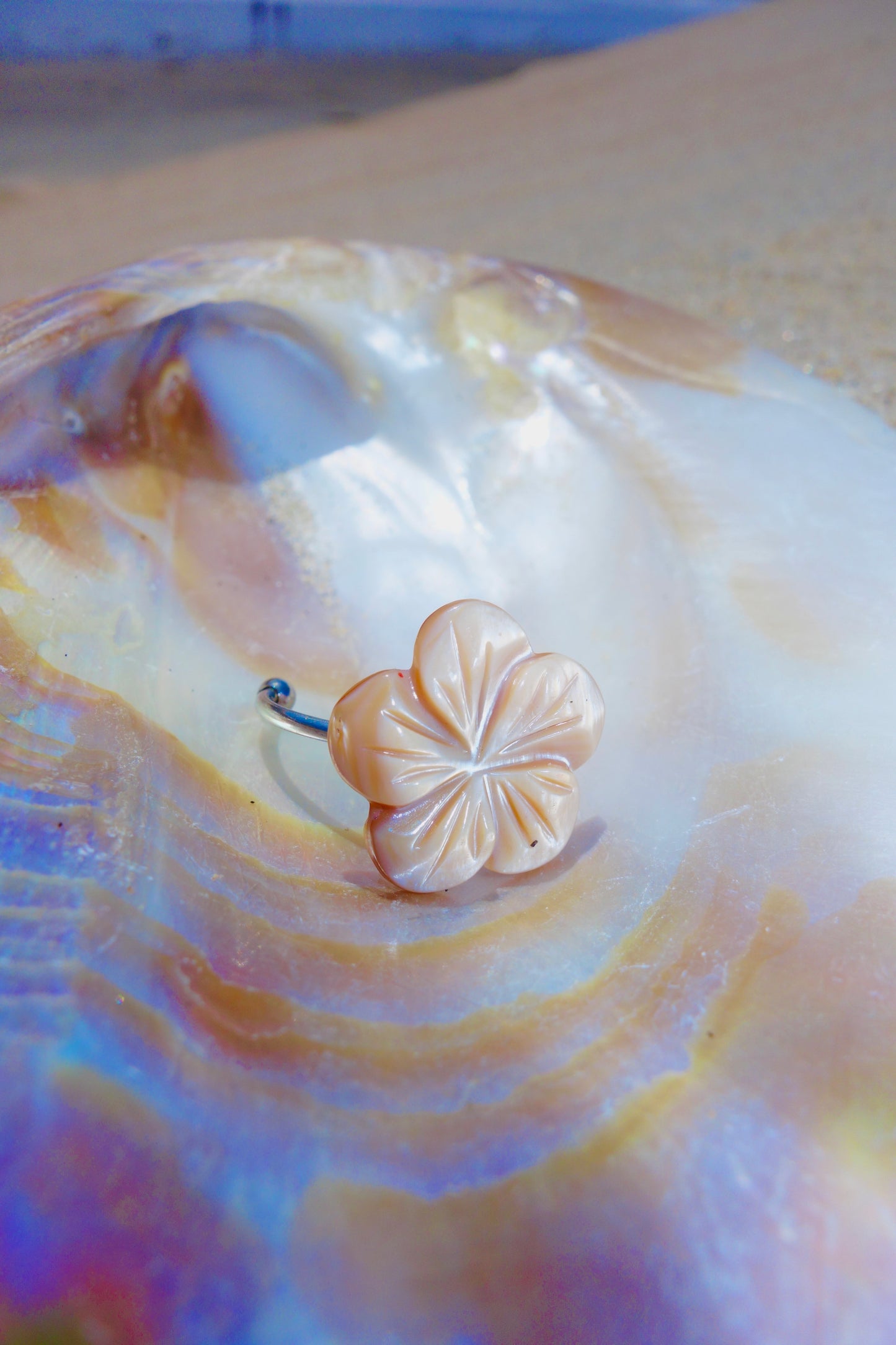 Sandy Beach Shell Blossom Ring